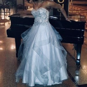 Stunning Formal Gown!